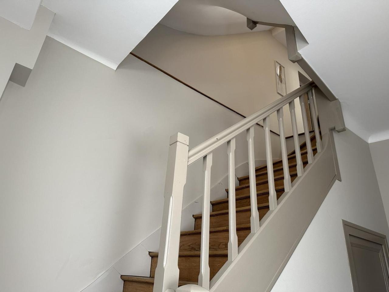 Les Suites Gueguen Chablis Room photo