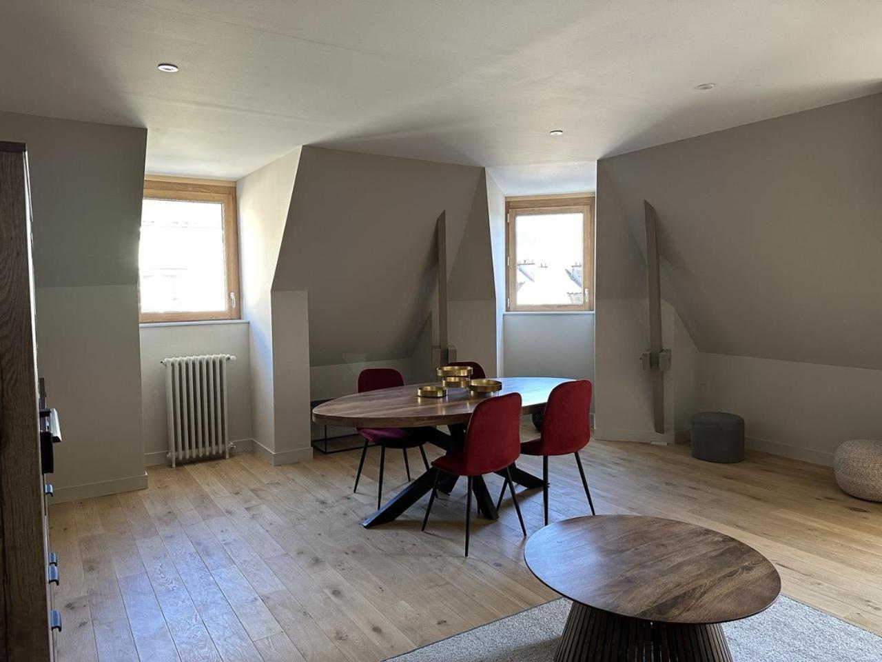 Les Suites Gueguen Chablis Room photo
