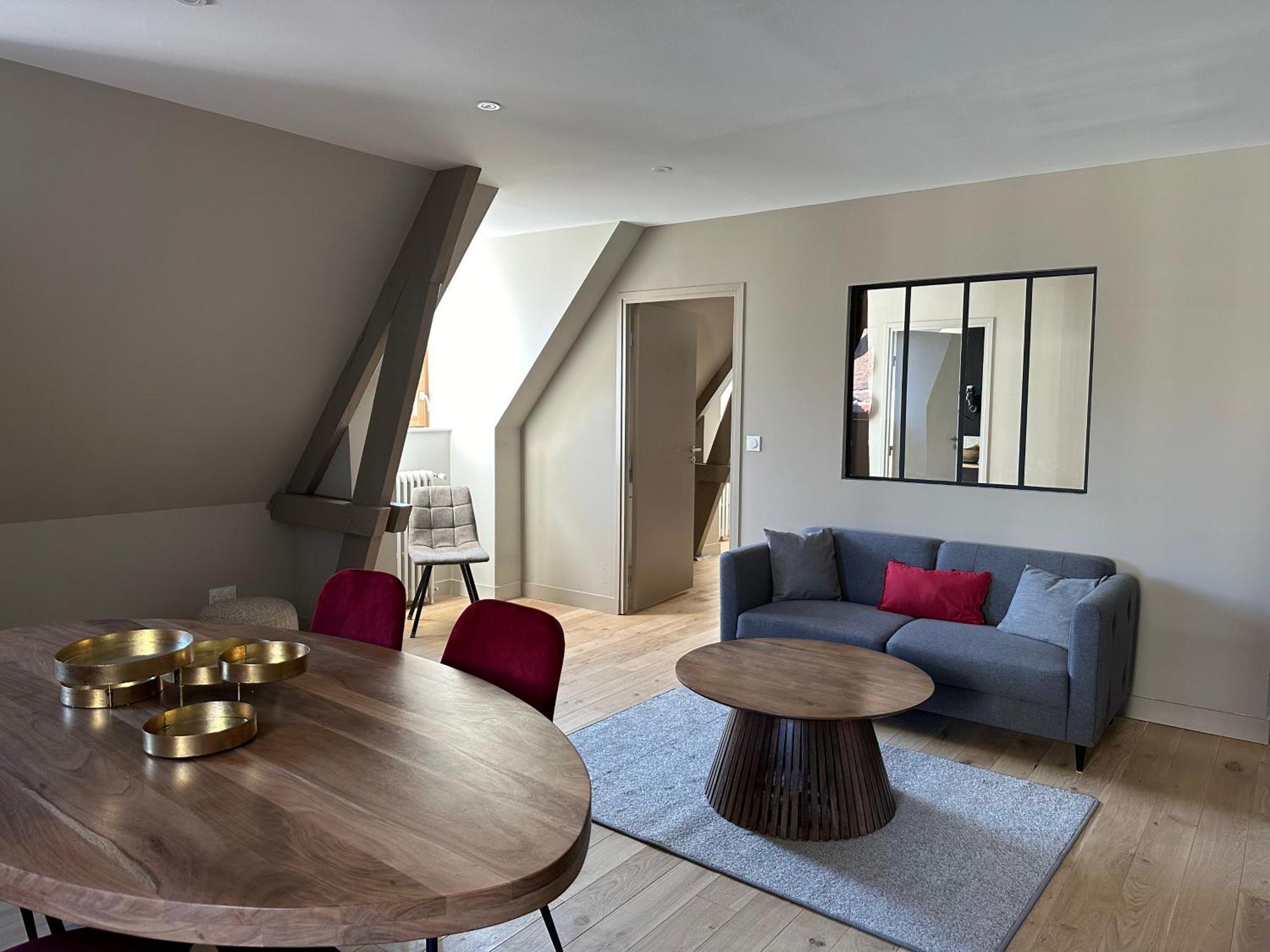 Les Suites Gueguen Chablis Exterior photo